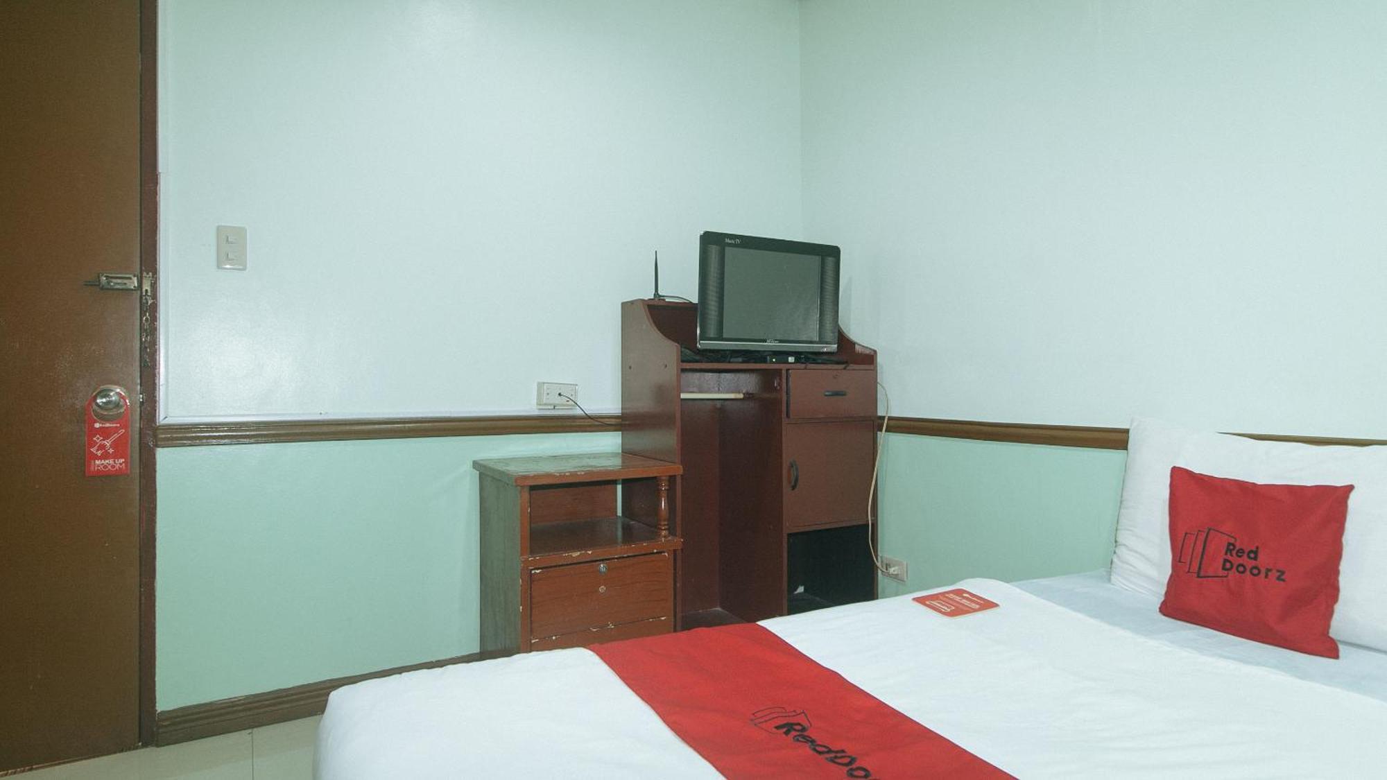 Reddoorz At Maanyag Pension House Mandaue Cebu Exterior foto