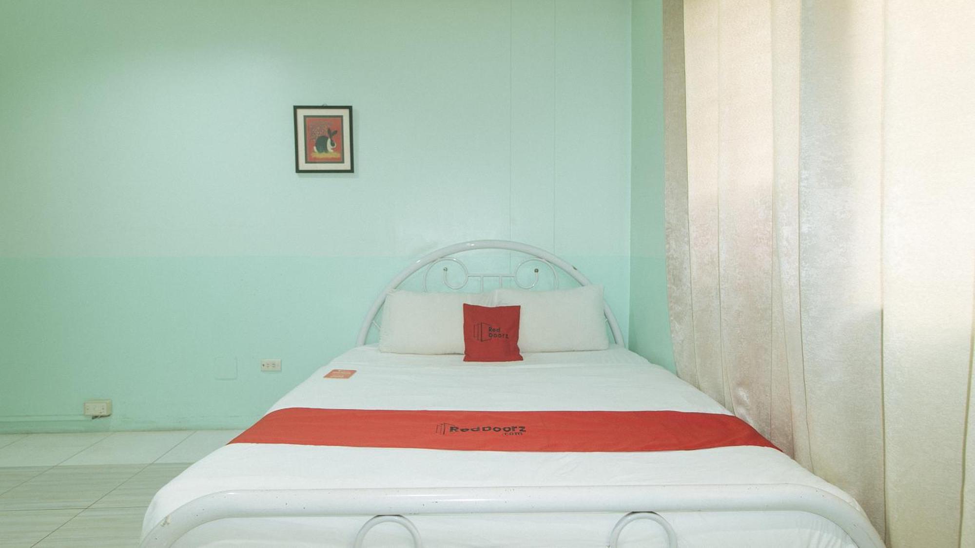 Reddoorz At Maanyag Pension House Mandaue Cebu Exterior foto
