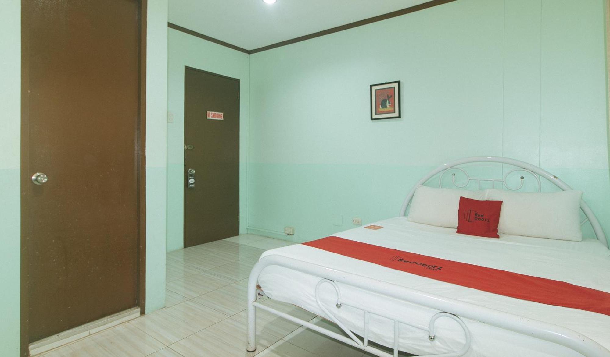 Reddoorz At Maanyag Pension House Mandaue Cebu Exterior foto