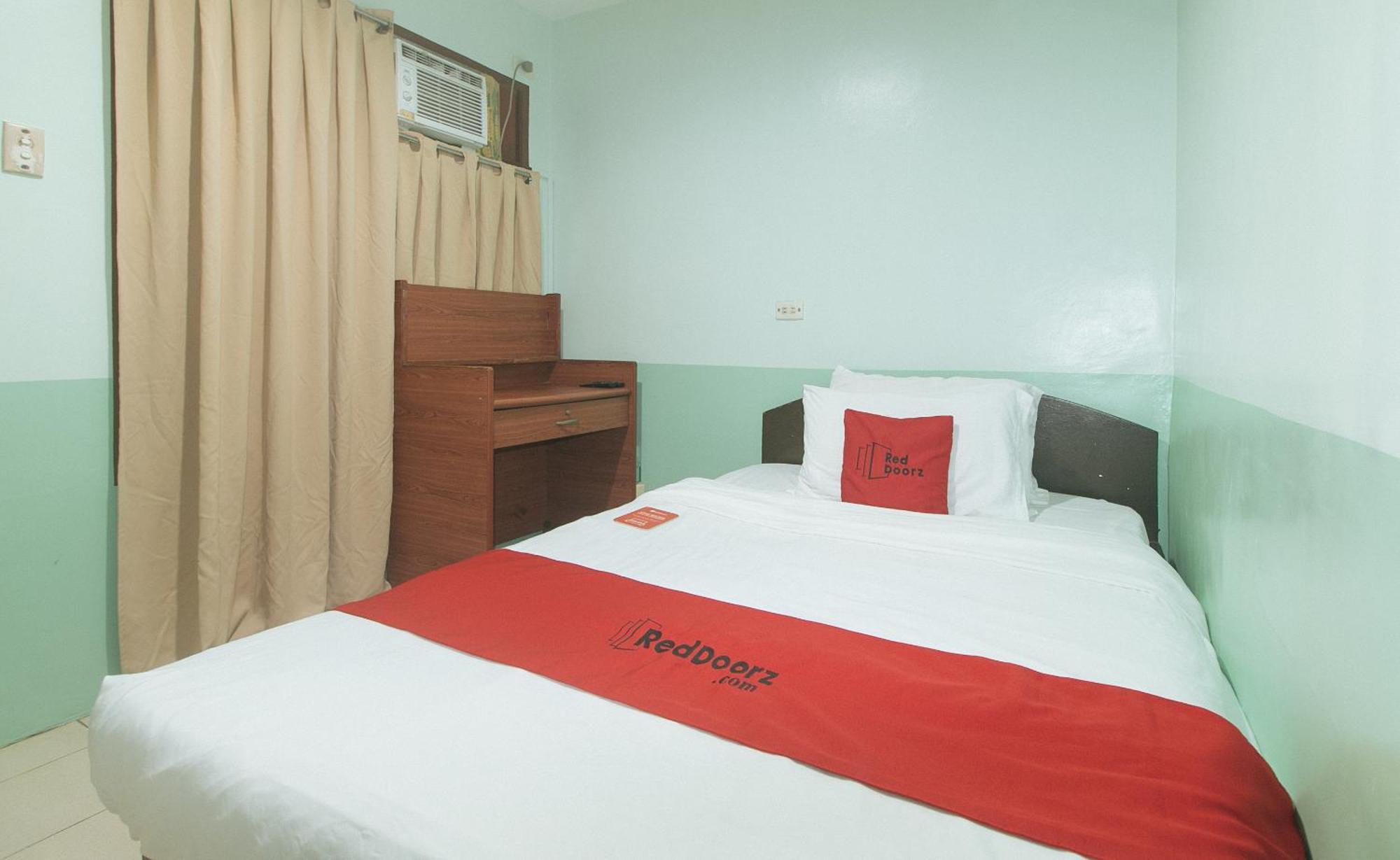 Reddoorz At Maanyag Pension House Mandaue Cebu Exterior foto