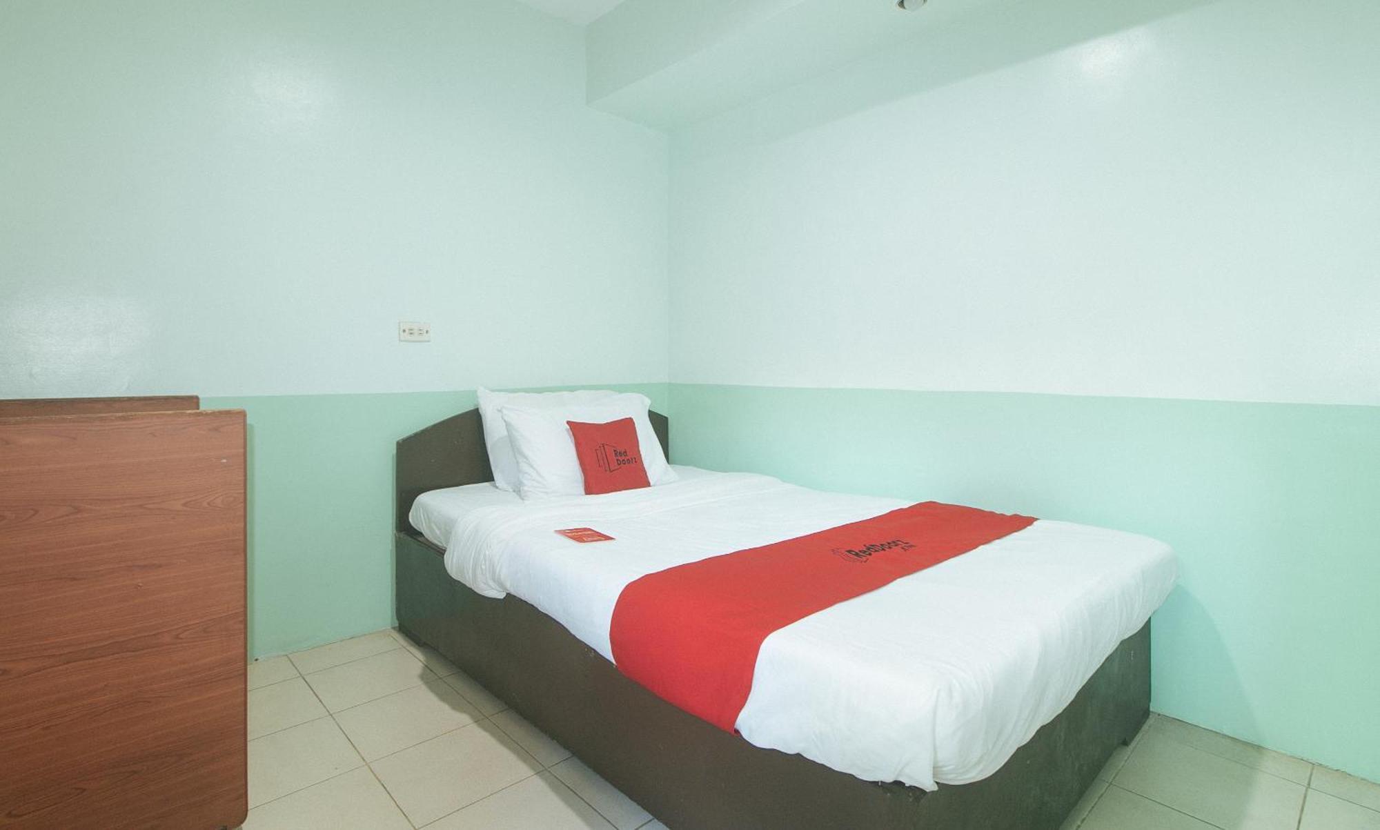Reddoorz At Maanyag Pension House Mandaue Cebu Exterior foto
