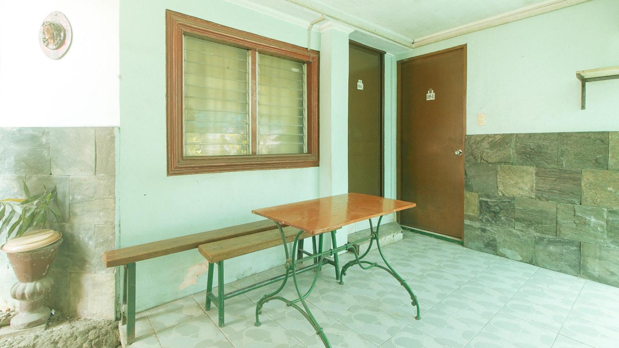 Reddoorz At Maanyag Pension House Mandaue Cebu Exterior foto